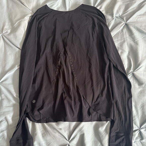 Lululemon UV protection running long sleeve - Picture 3 of 3